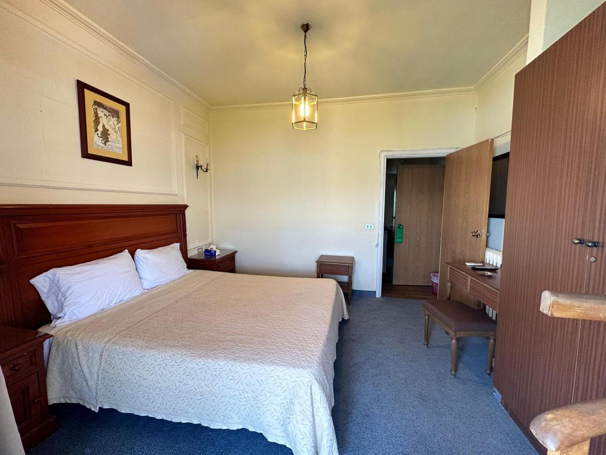 Le Crillon Hotel Brummana Exterior photo